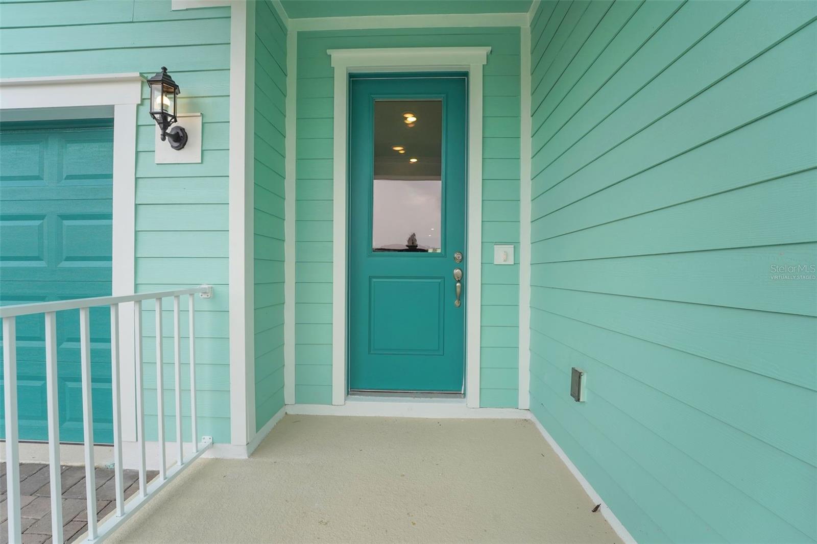 Image 3 of 56 For 985 Fiesta Key Circle