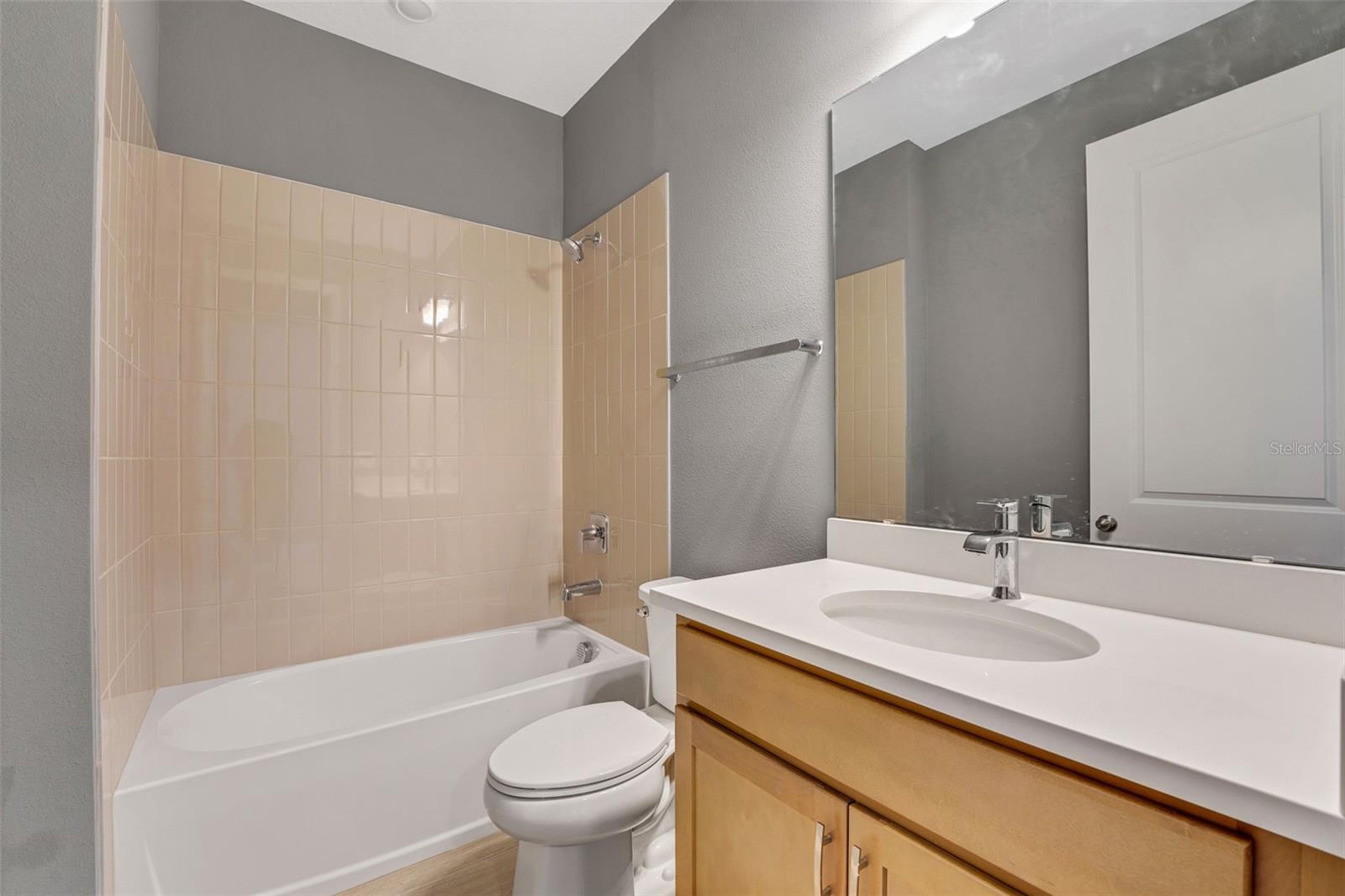 Image 31 of 56 For 985 Fiesta Key Circle