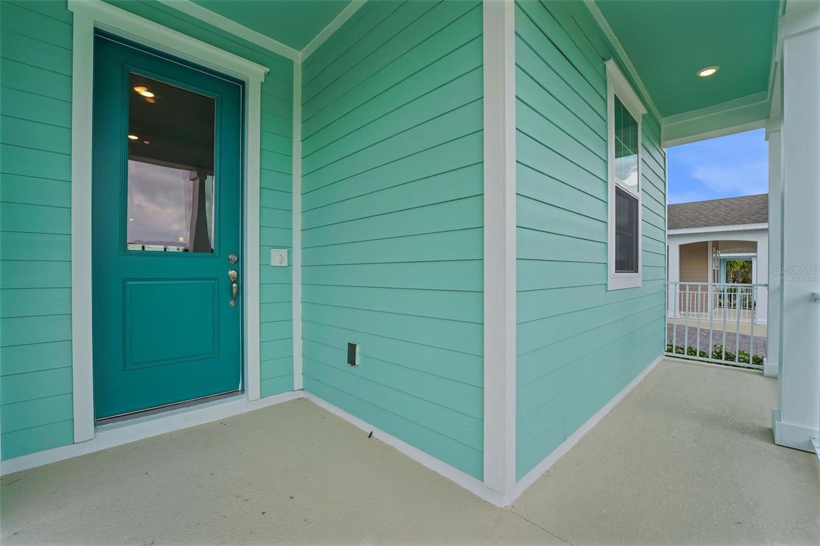 Image 4 of 56 For 985 Fiesta Key Circle