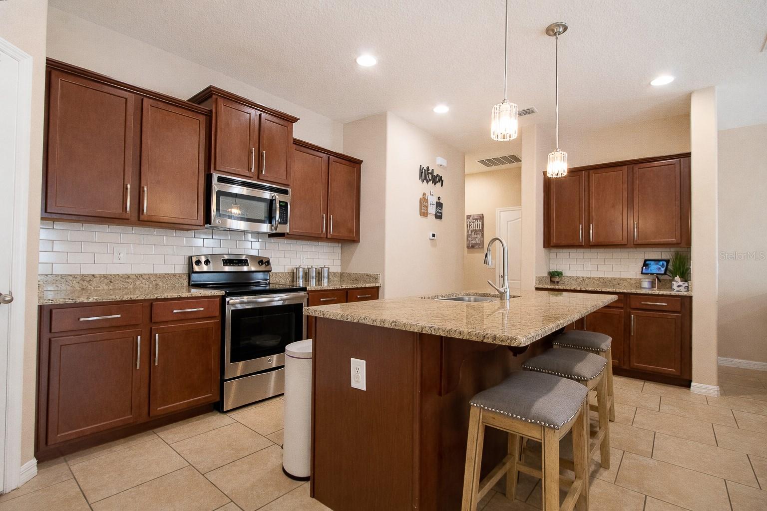 Image 3 of 22 For 201 Compass Rose Drive