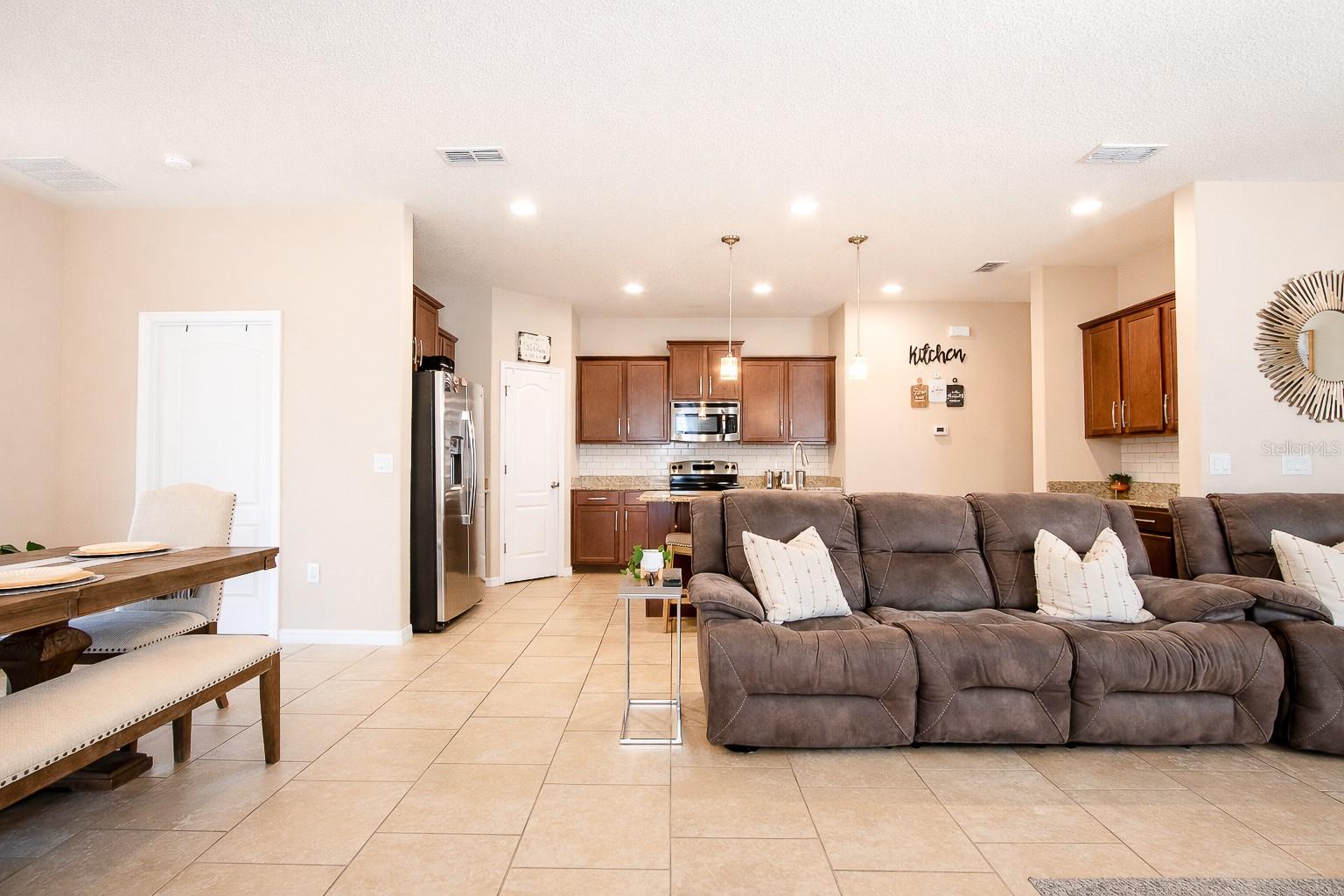 Image 6 of 22 For 201 Compass Rose Drive