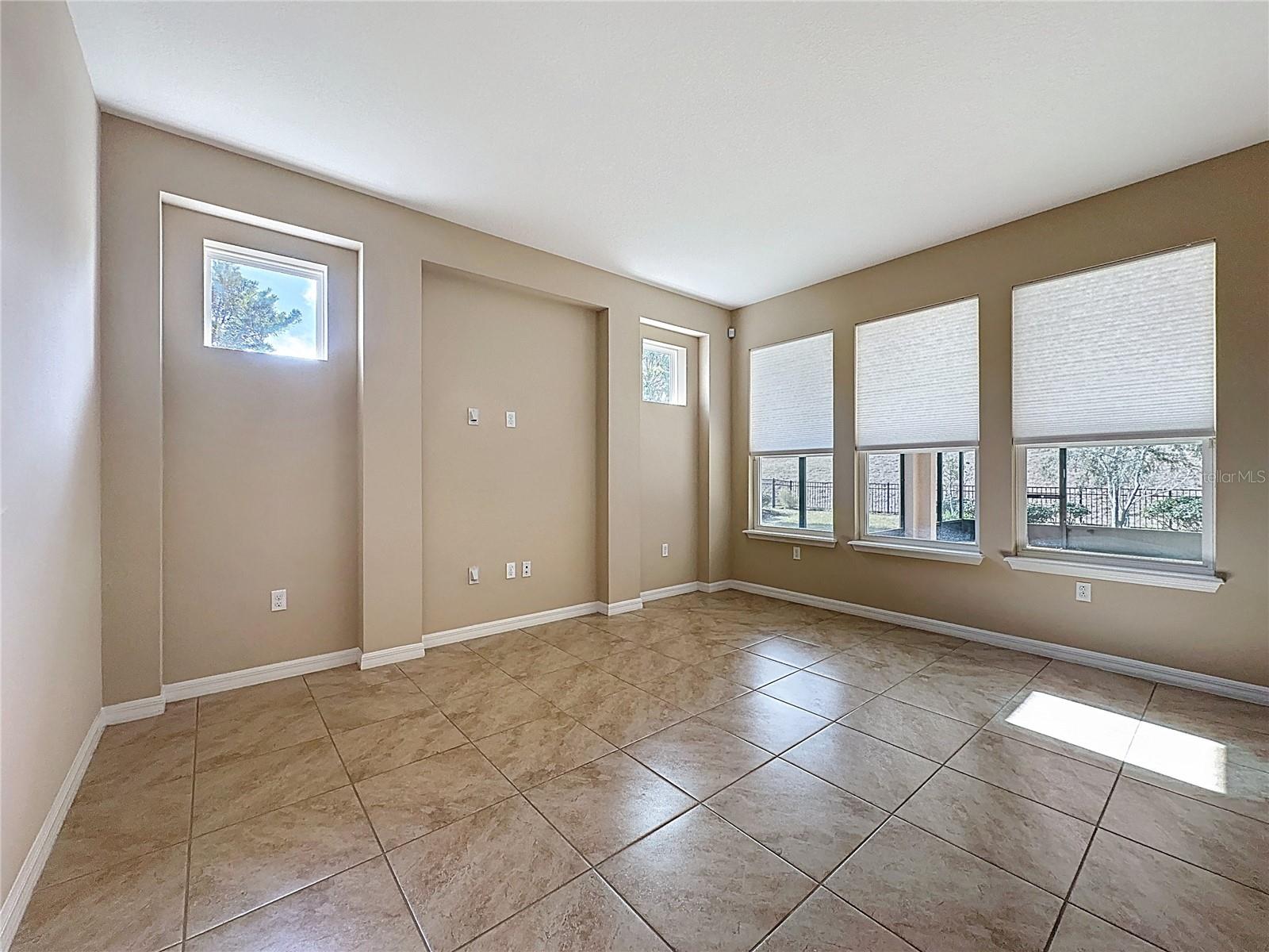 Image 16 of 52 For 330 Alcove Drive