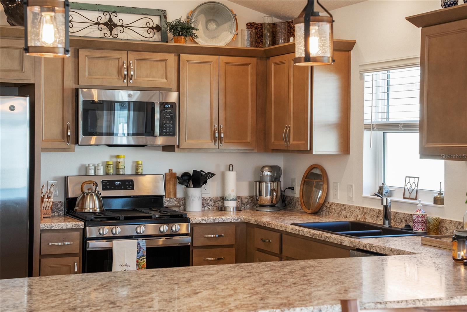 Image 10 of 39 For 6481 Gavanni Street