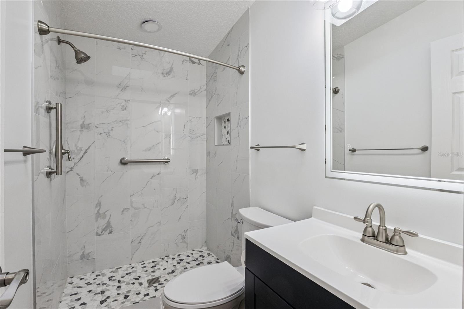 Image 18 of 41 For 459 Peace Road