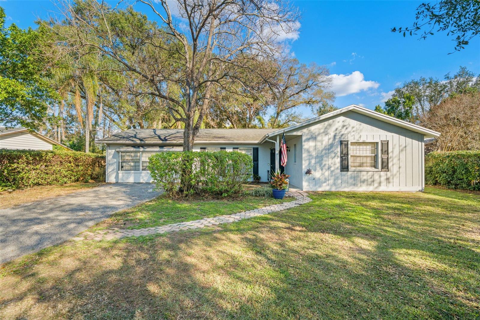 Listing photo id 0 for 509 Oakwood Avenue