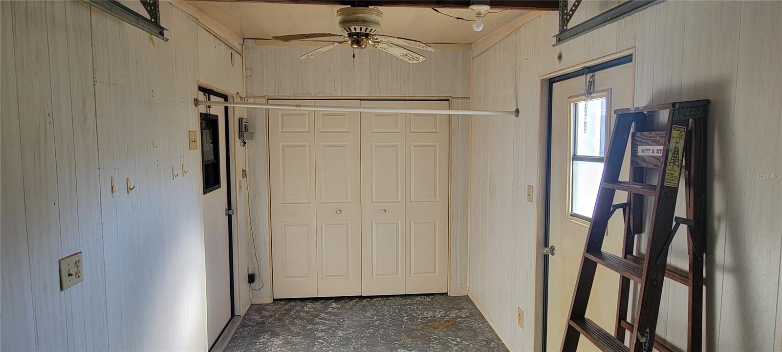 Image 11 of 35 For 1635 Pinehurst Drive