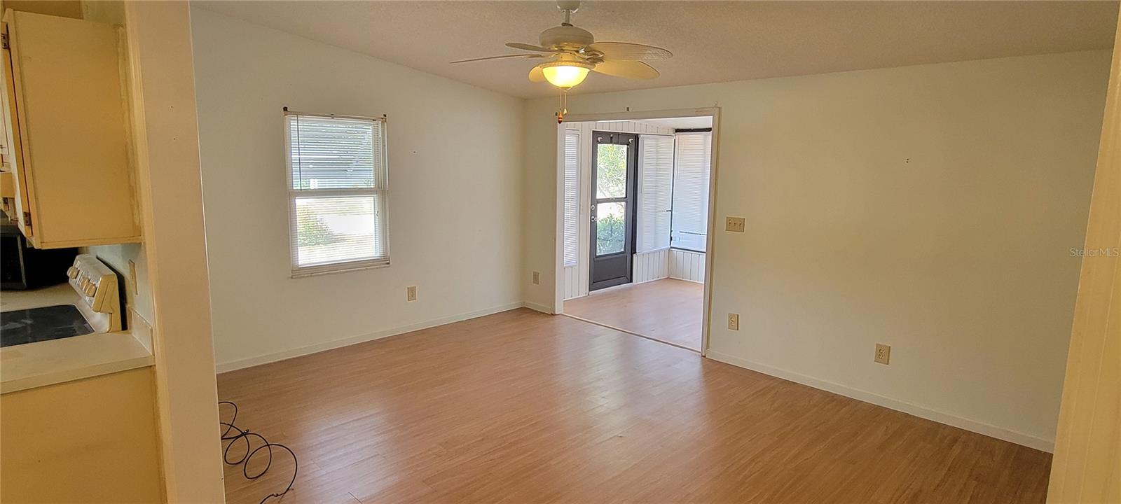 Image 19 of 35 For 1635 Pinehurst Drive