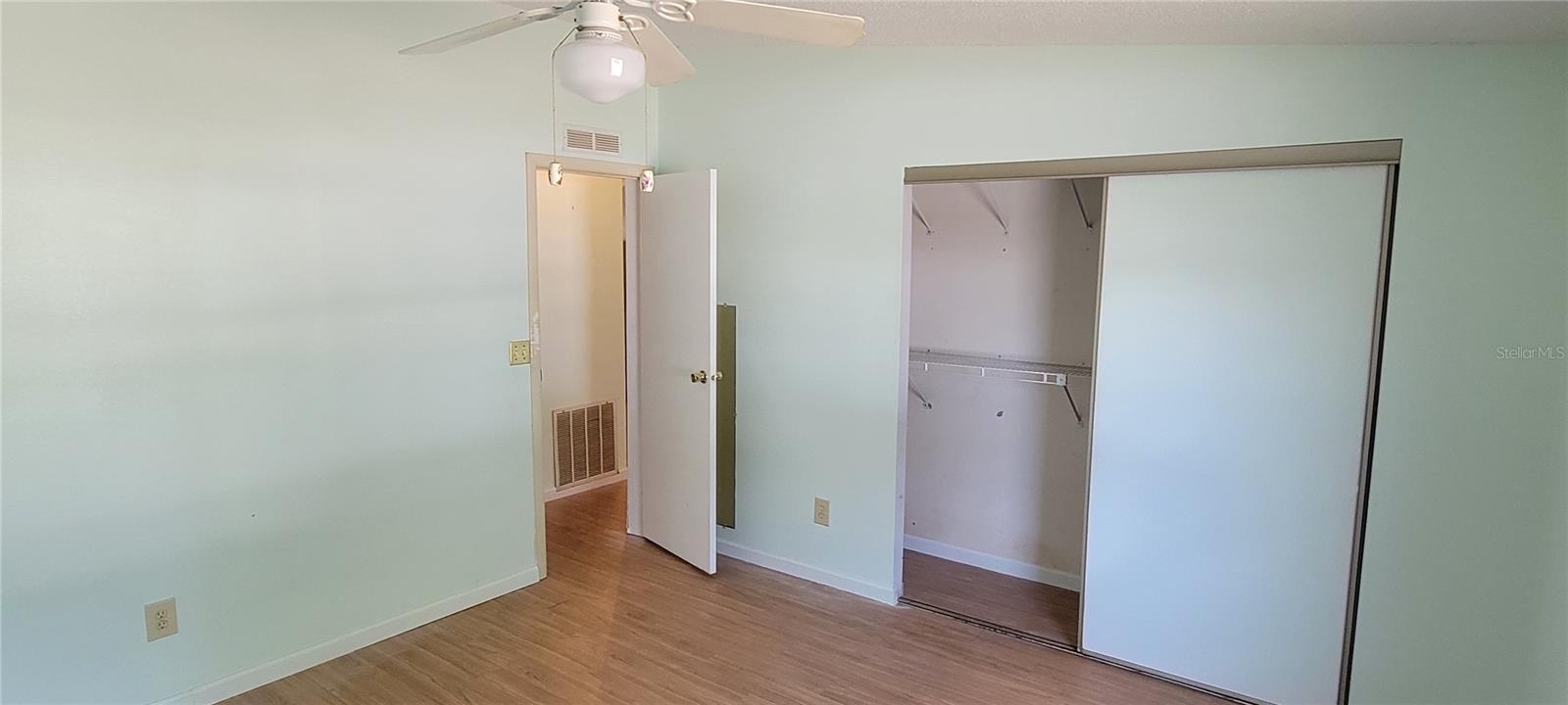 Image 23 of 35 For 1635 Pinehurst Drive