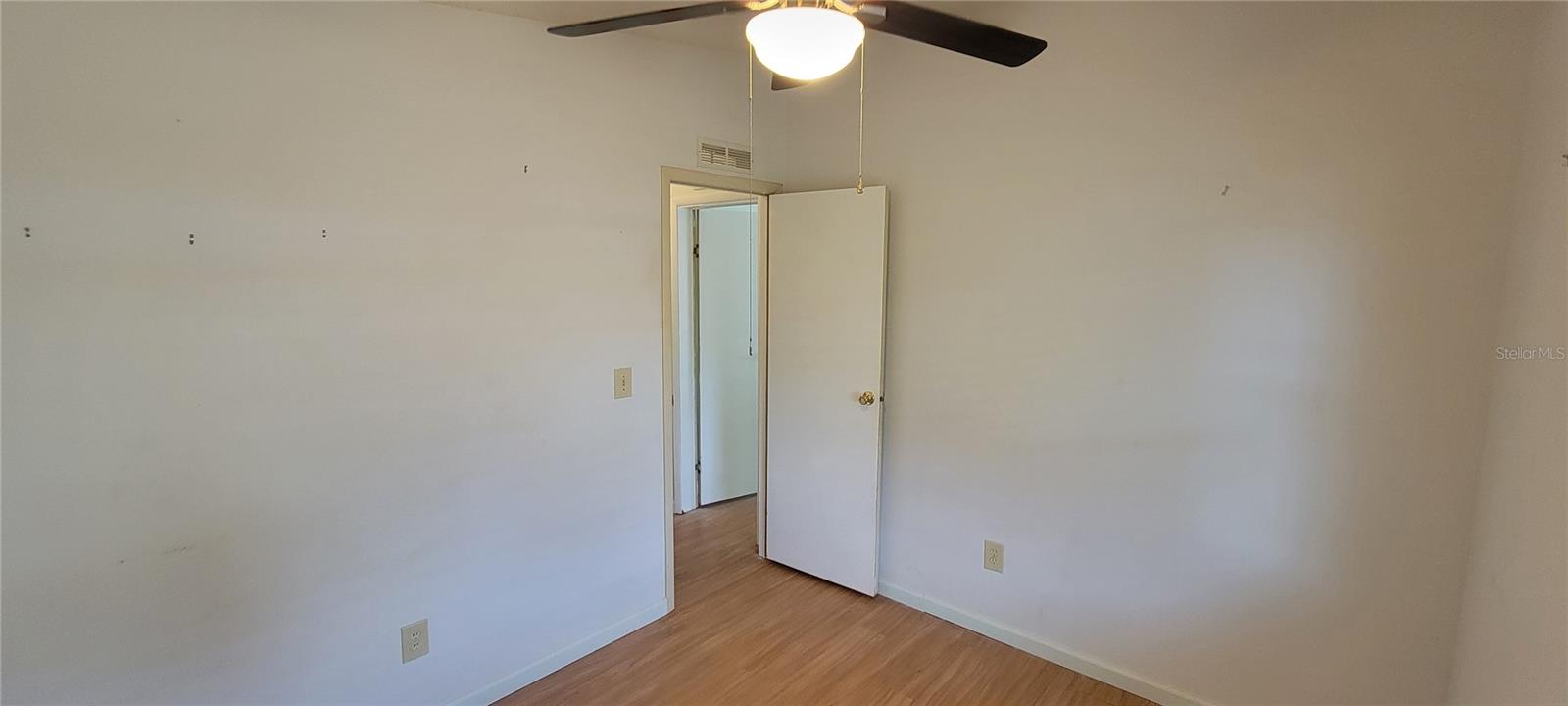 Image 26 of 35 For 1635 Pinehurst Drive