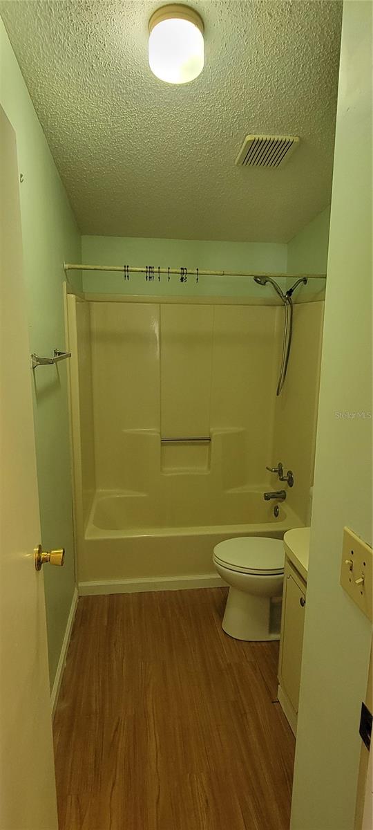 Image 28 of 35 For 1635 Pinehurst Drive