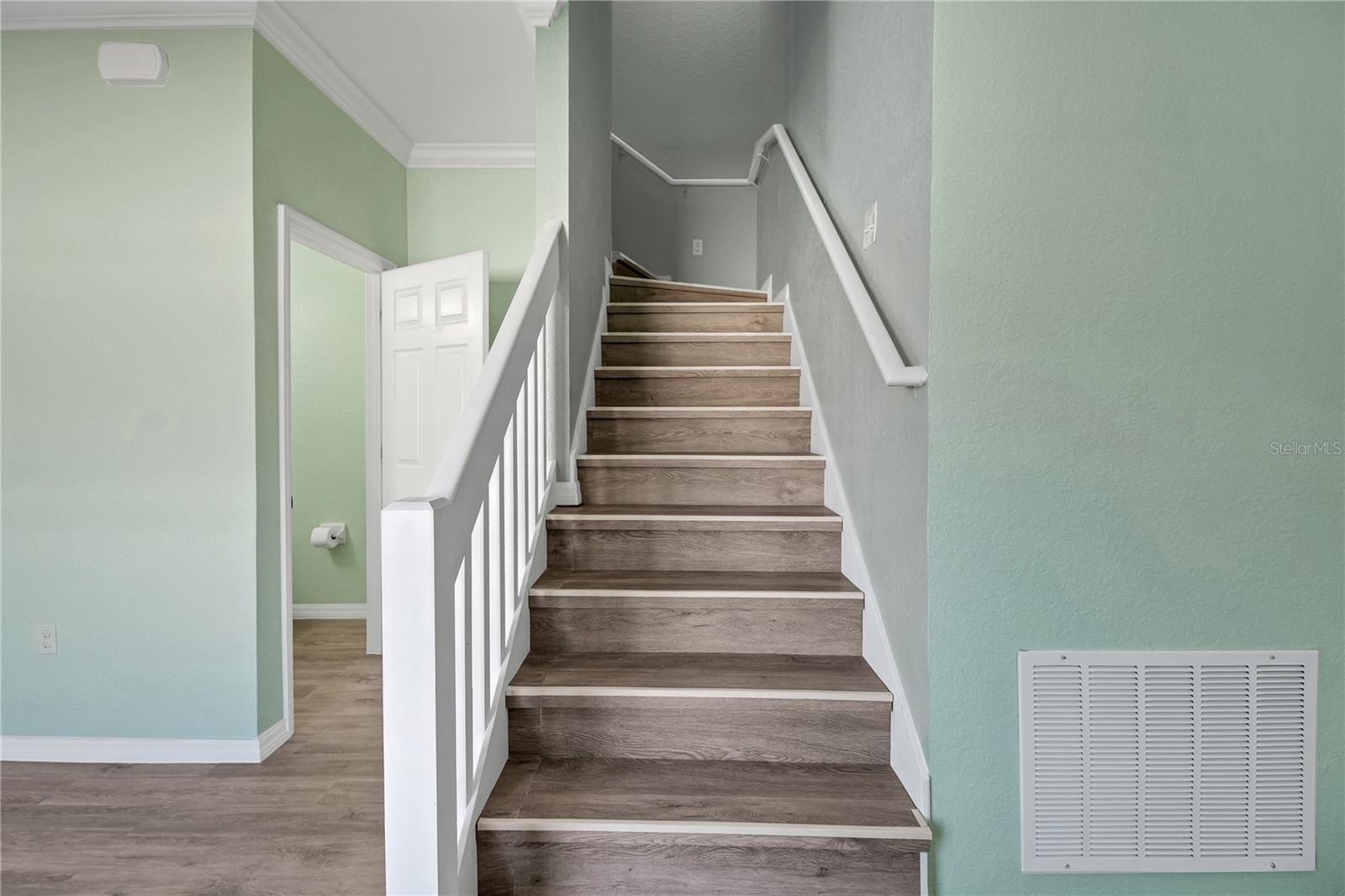 Image 22 of 72 For 12392 48th Loop