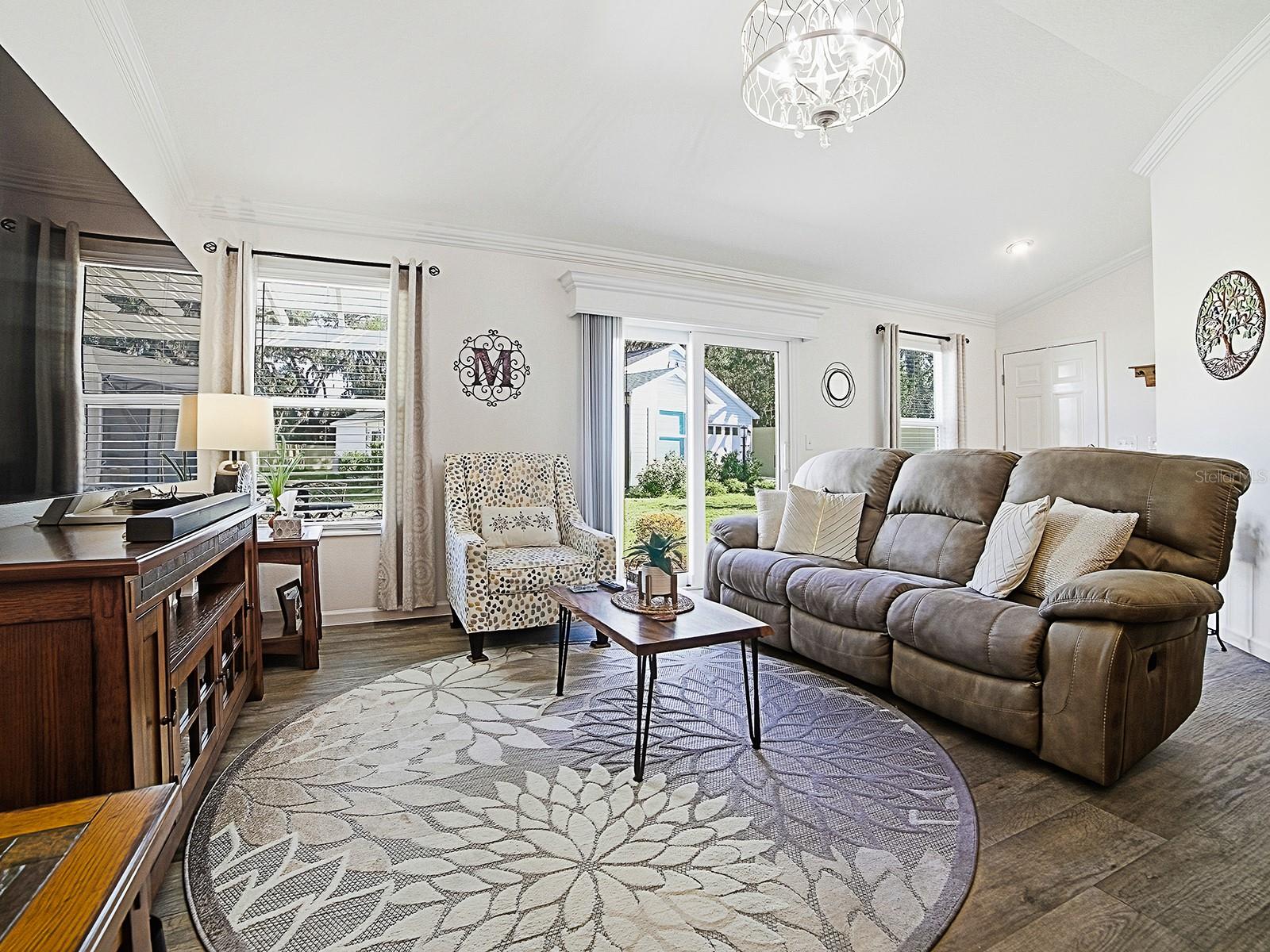 Image 12 of 37 For 3099 Melle Place