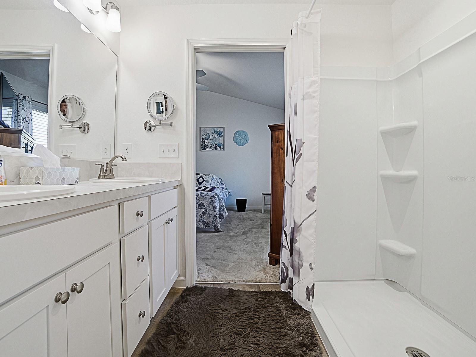 Image 17 of 37 For 3099 Melle Place