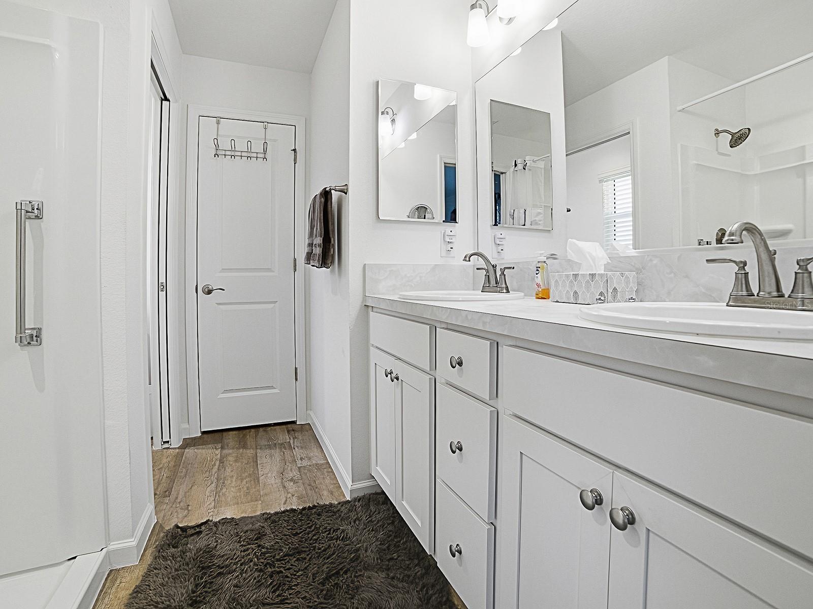 Image 19 of 37 For 3099 Melle Place