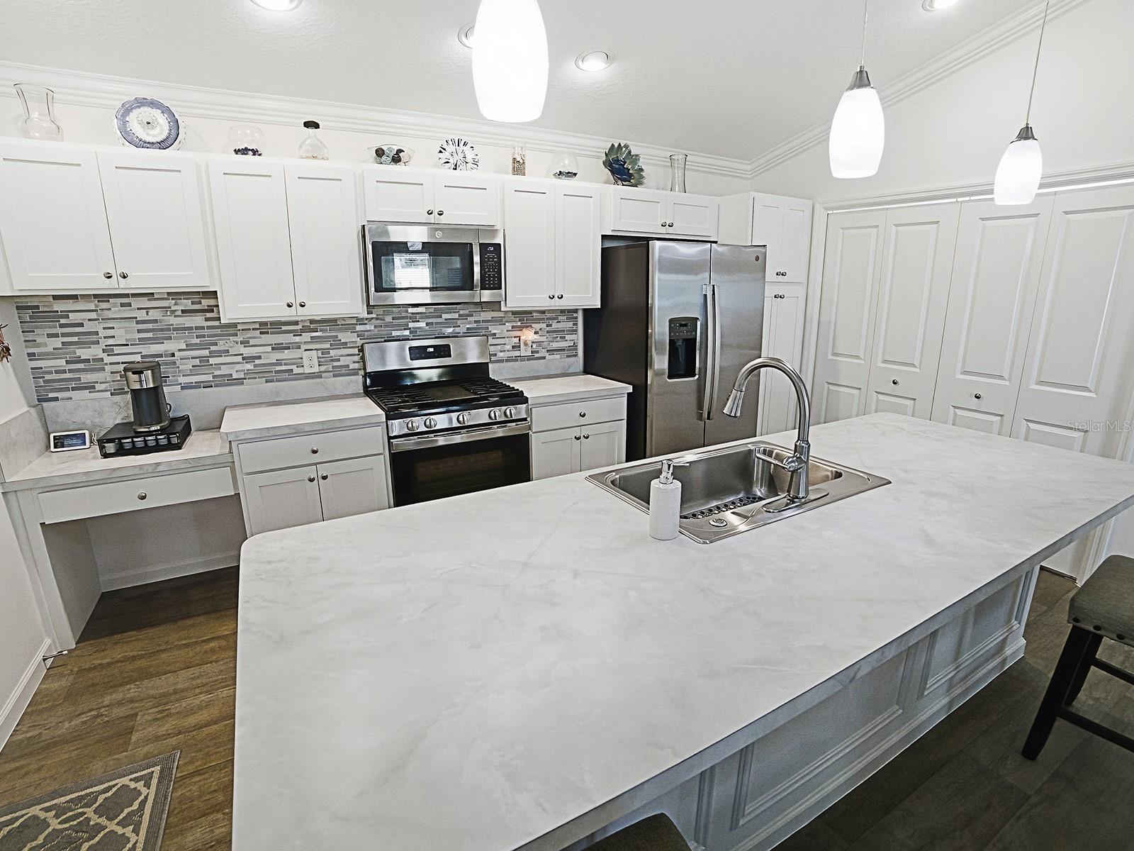 Image 3 of 37 For 3099 Melle Place