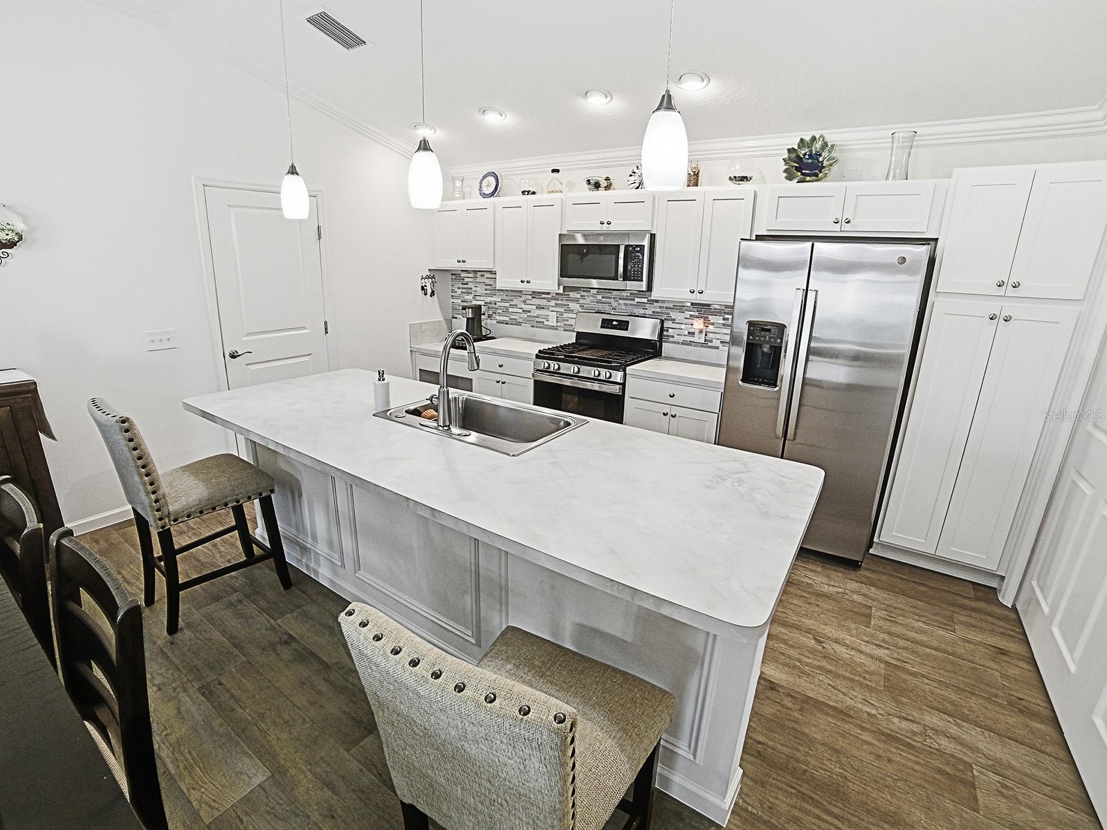 Image 7 of 37 For 3099 Melle Place