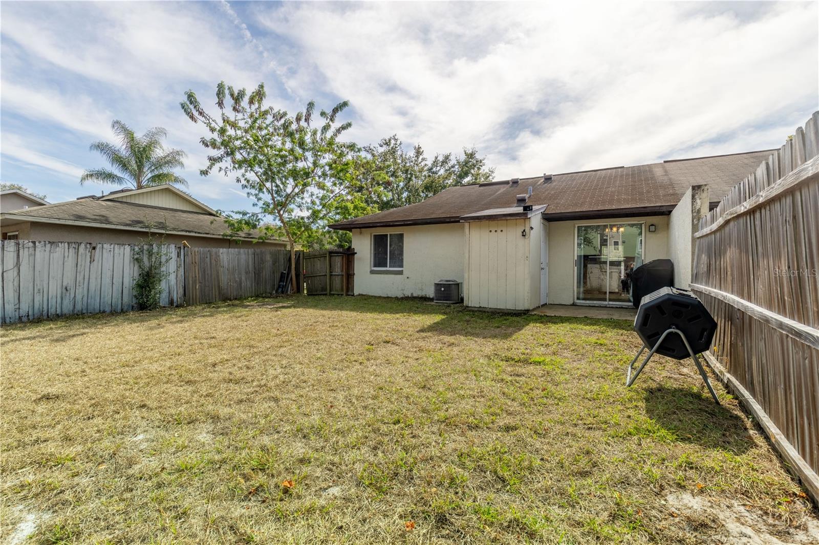 Image 17 of 27 For 12381 Antonio Circle