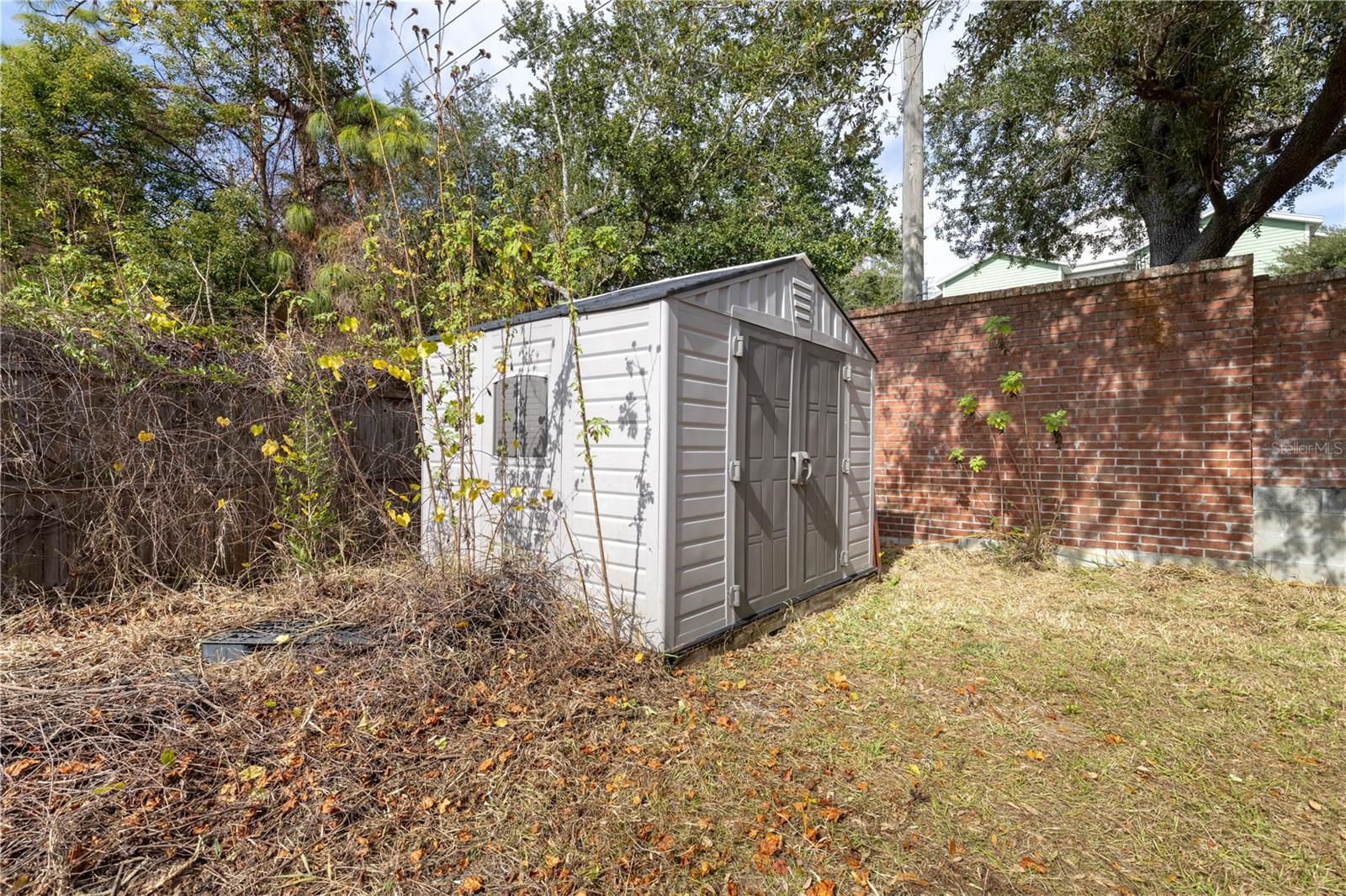 Image 18 of 27 For 12381 Antonio Circle