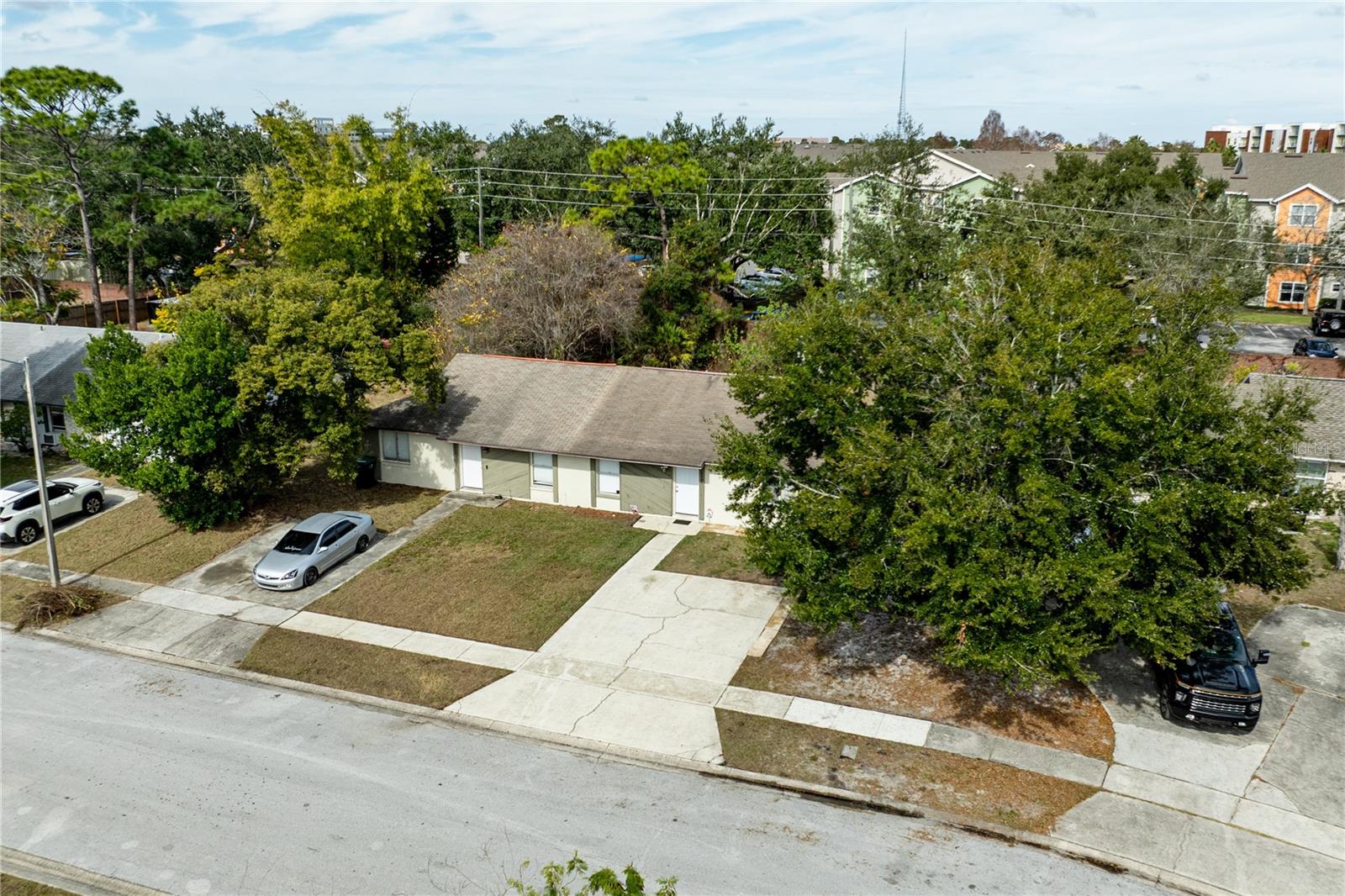 Image 21 of 27 For 12381 Antonio Circle