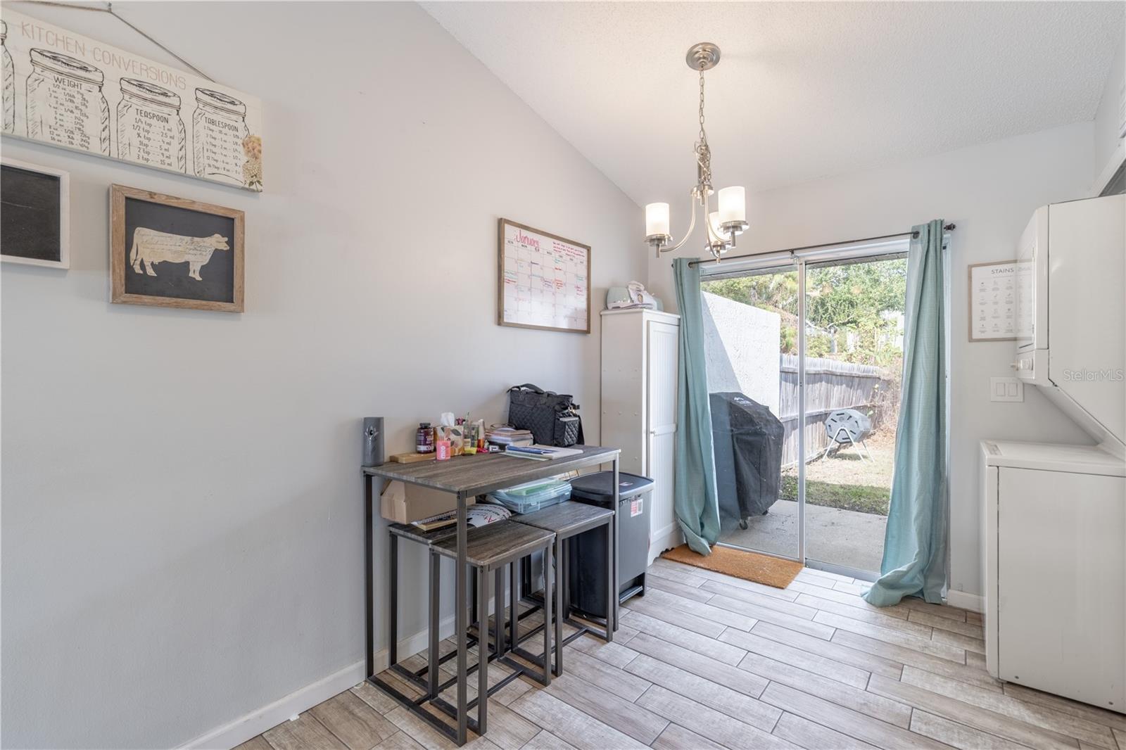 Image 7 of 27 For 12381 Antonio Circle