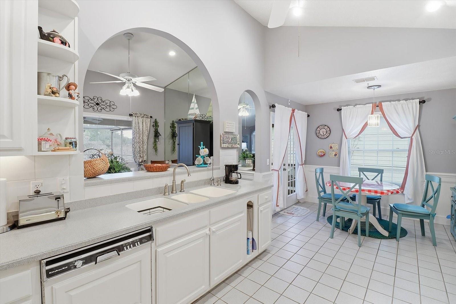 Image 11 of 30 For 9533 Pelican Cove Court