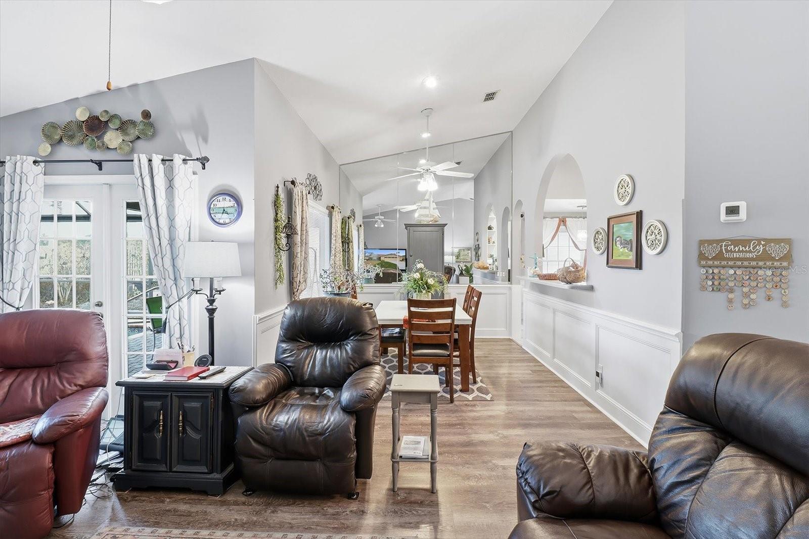 Image 7 of 30 For 9533 Pelican Cove Court