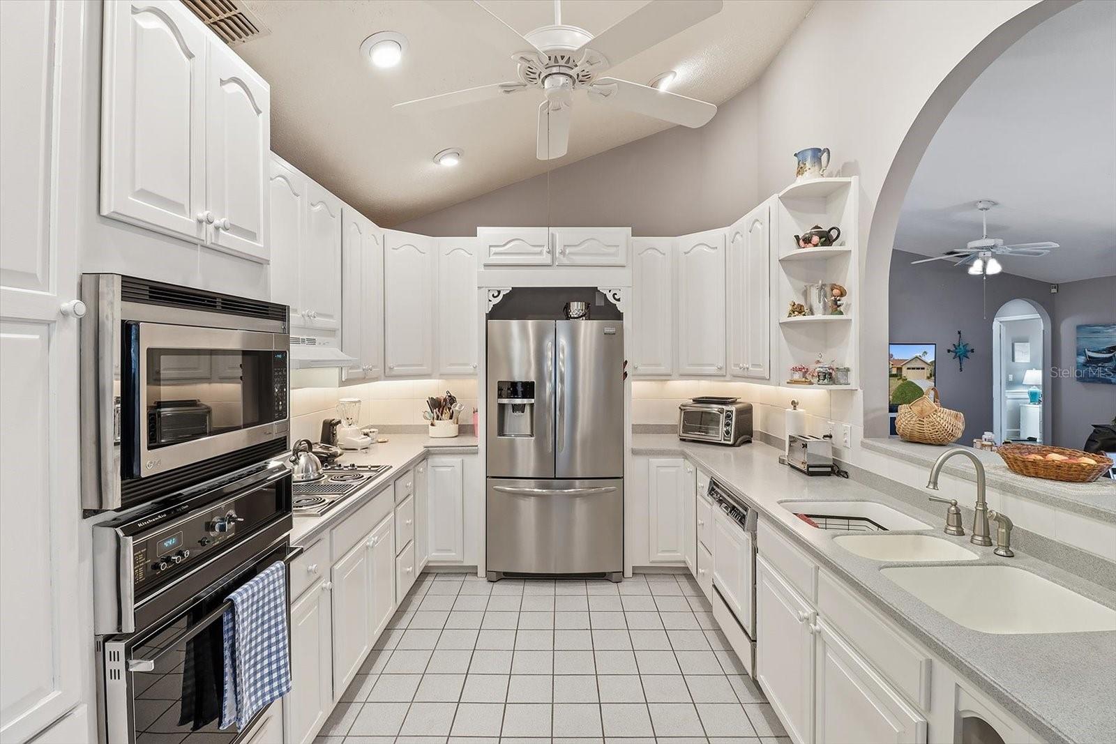 Image 9 of 30 For 9533 Pelican Cove Court