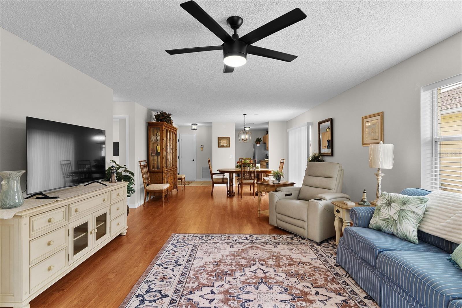 Image 6 of 46 For 1116 San Bernardo Road