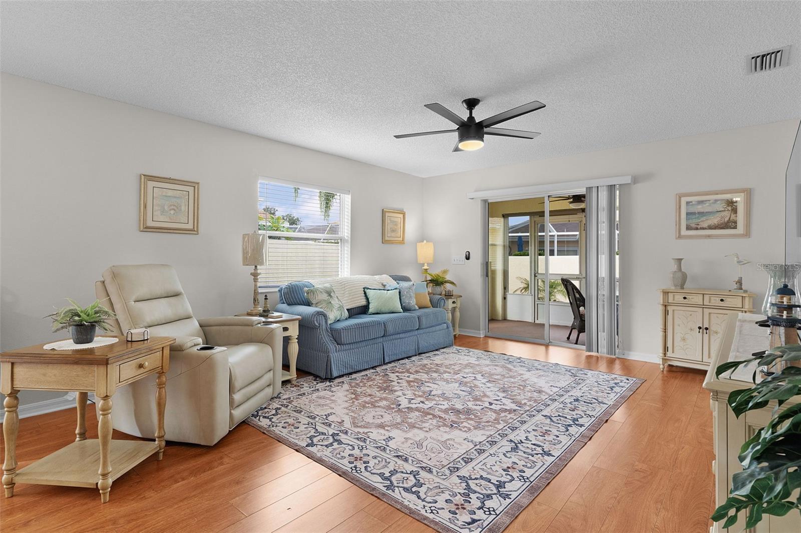 Image 7 of 46 For 1116 San Bernardo Road