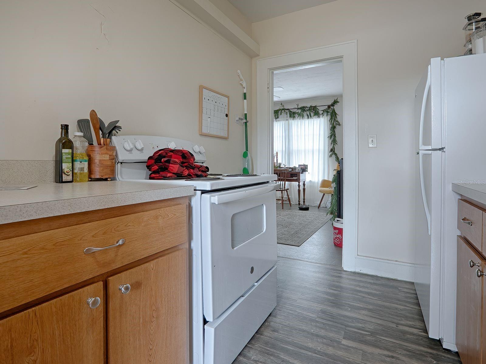 Image 31 of 50 For 426 Citrus Avenue