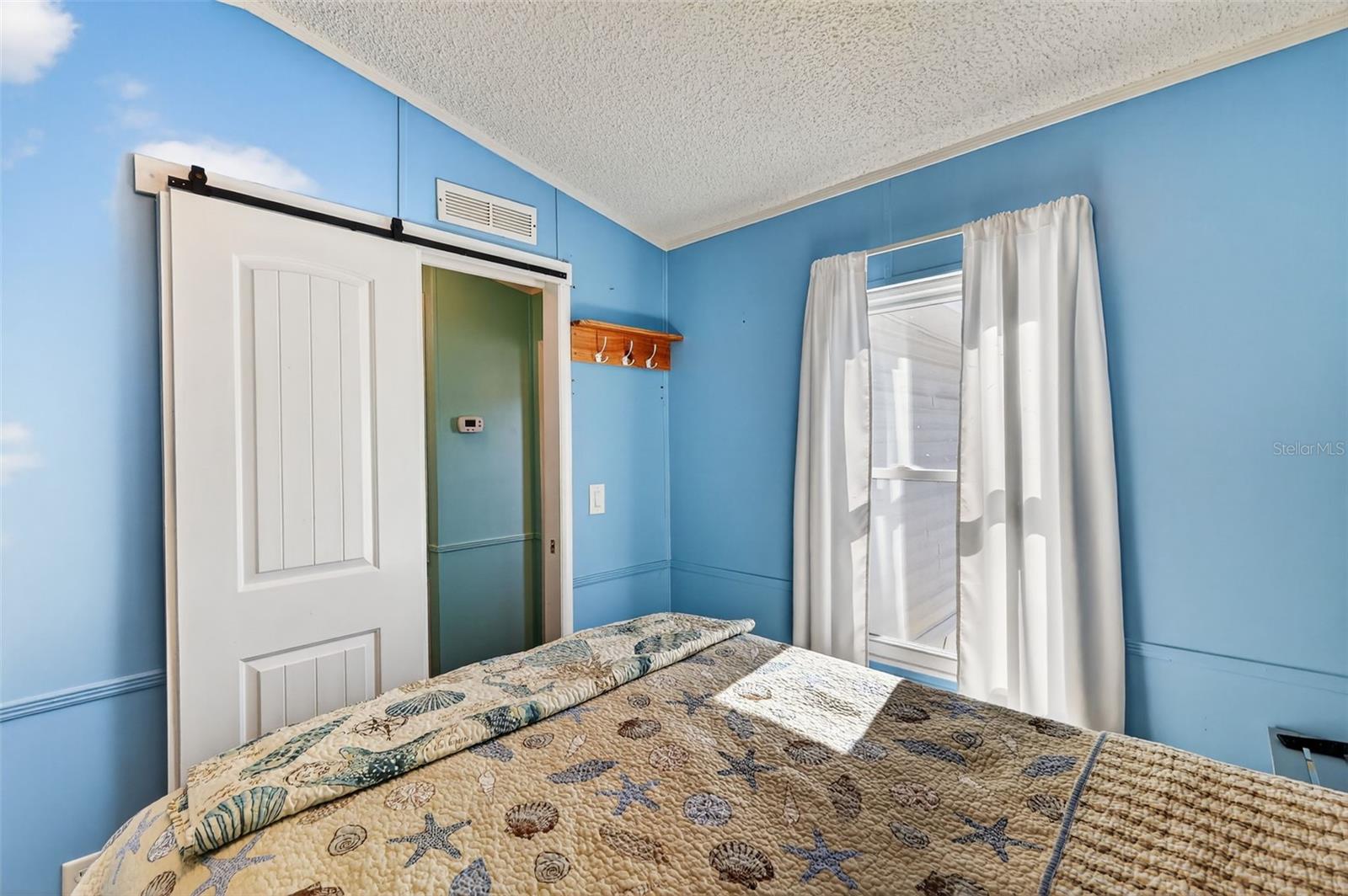 Image 15 of 25 For 38237 Oriole Way