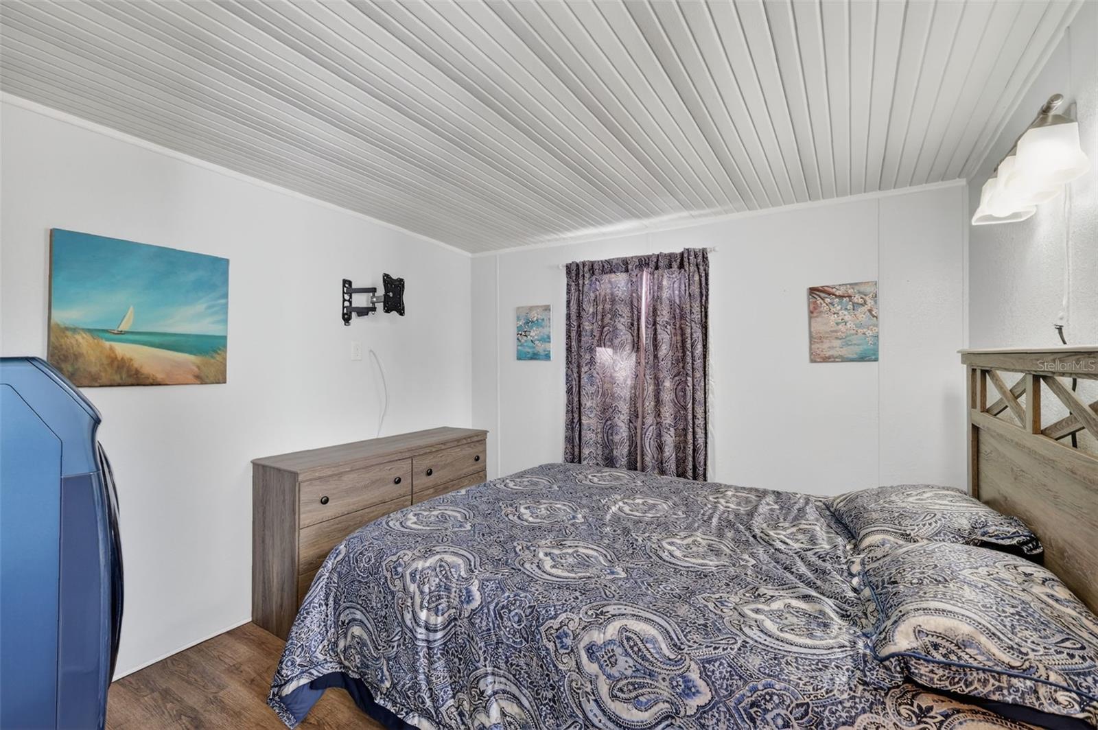 Image 16 of 25 For 38237 Oriole Way