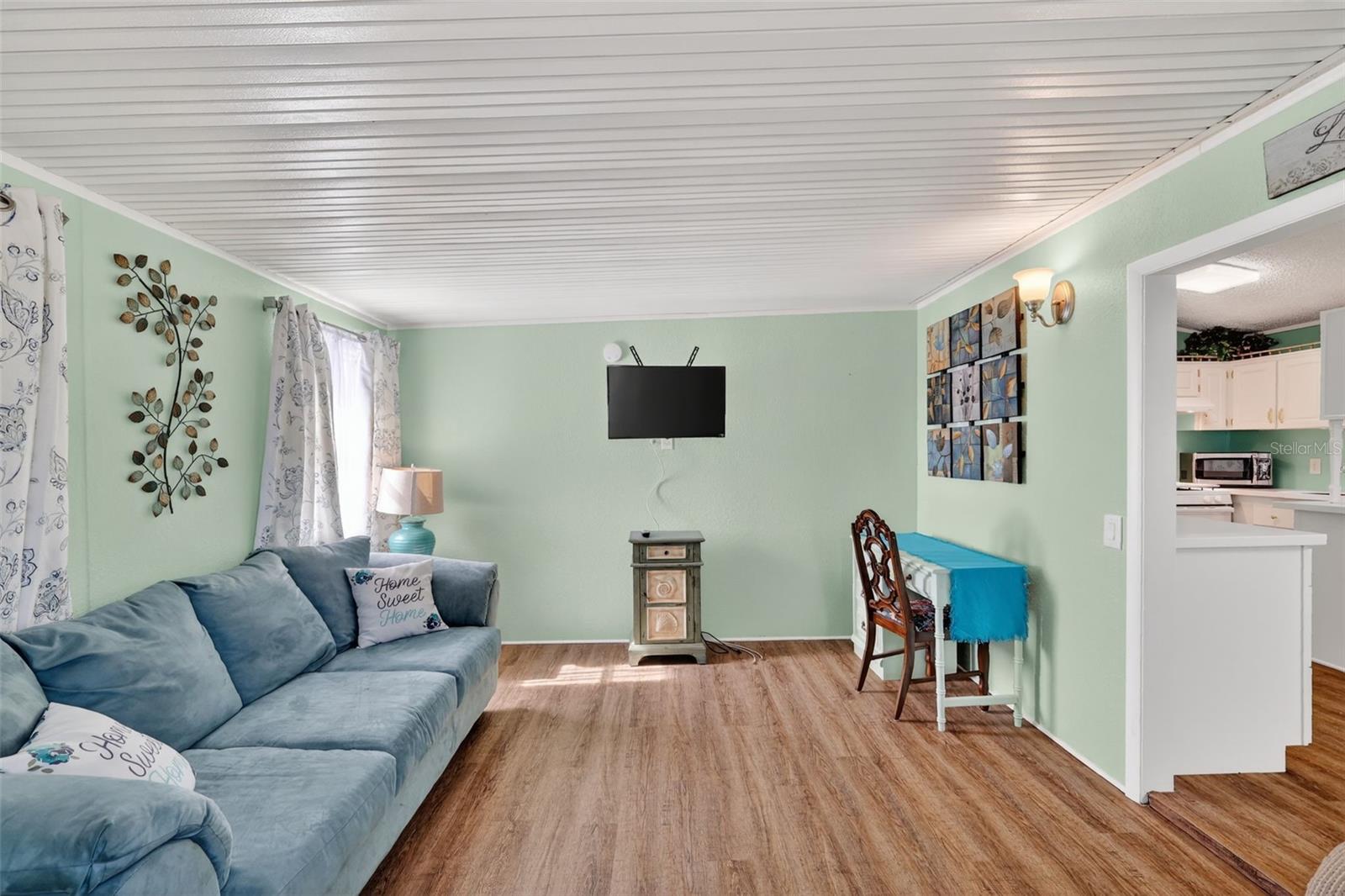 Image 4 of 25 For 38237 Oriole Way