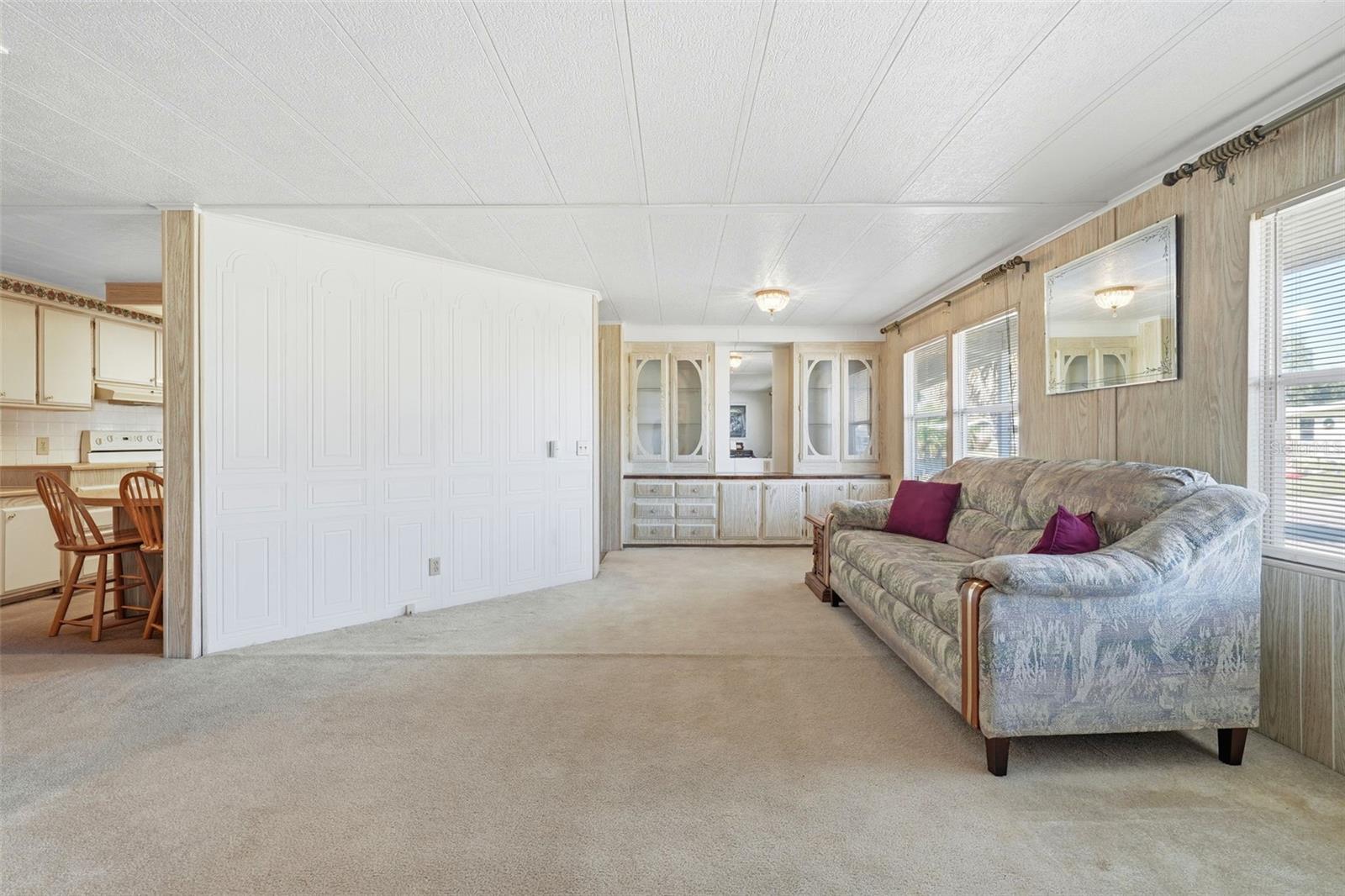 Image 11 of 33 For 1001 Belmont Circle