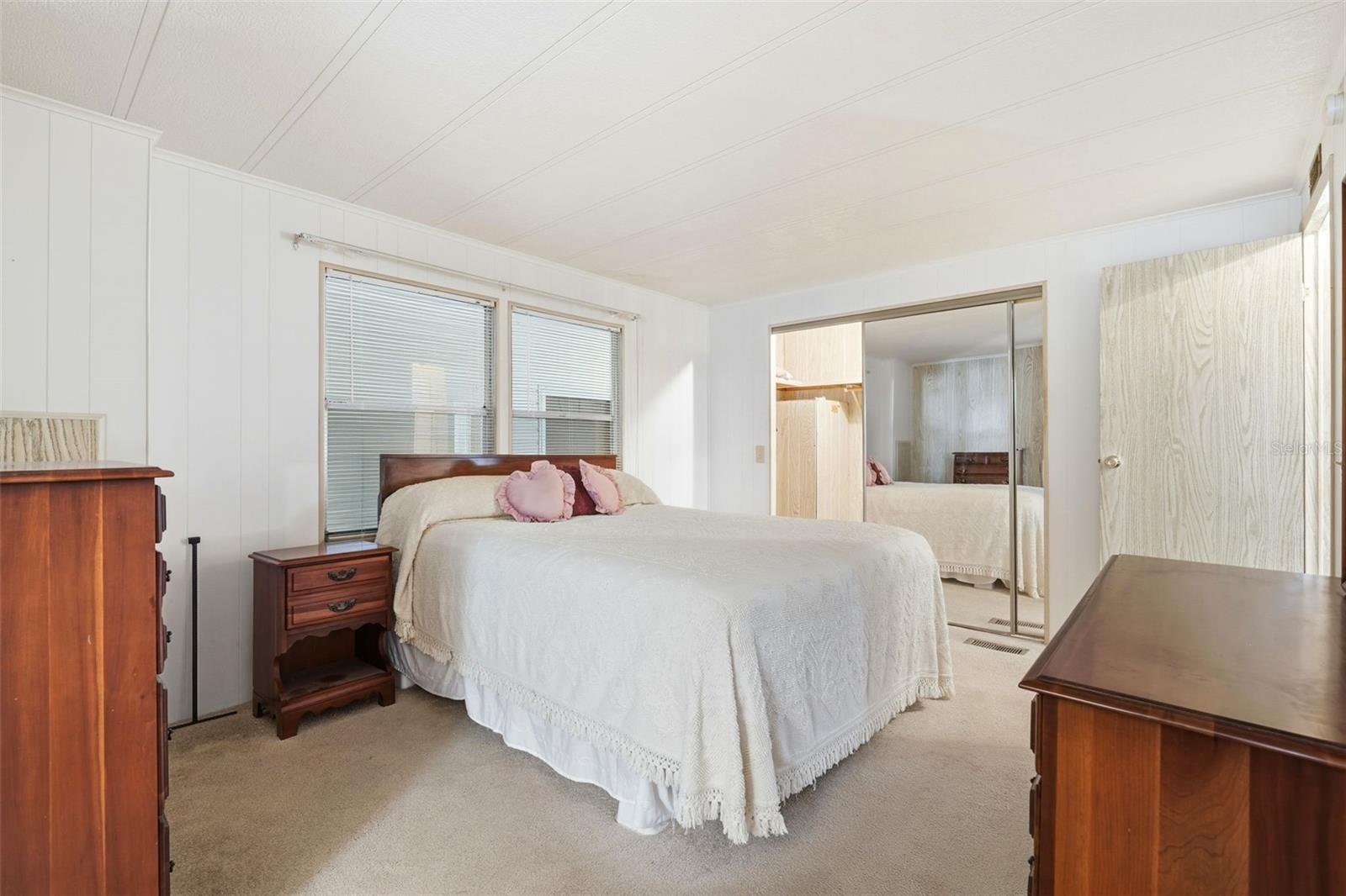 Image 16 of 33 For 1001 Belmont Circle