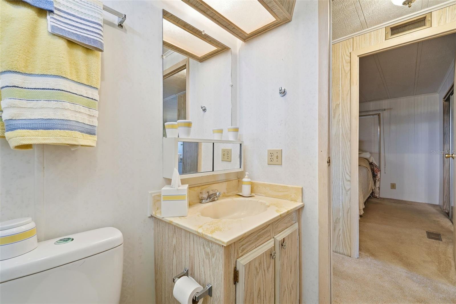 Image 23 of 33 For 1001 Belmont Circle