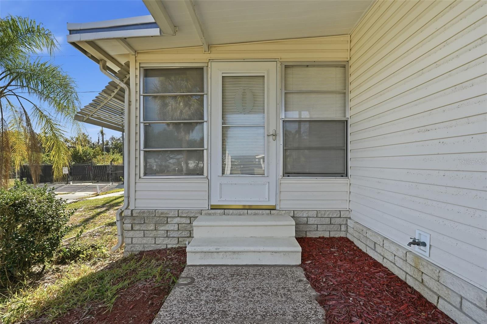 Image 25 of 33 For 1001 Belmont Circle