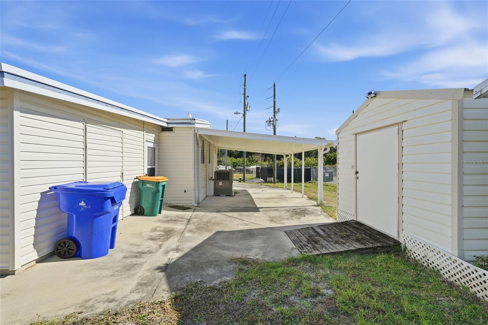 Image 32 of 33 For 1001 Belmont Circle