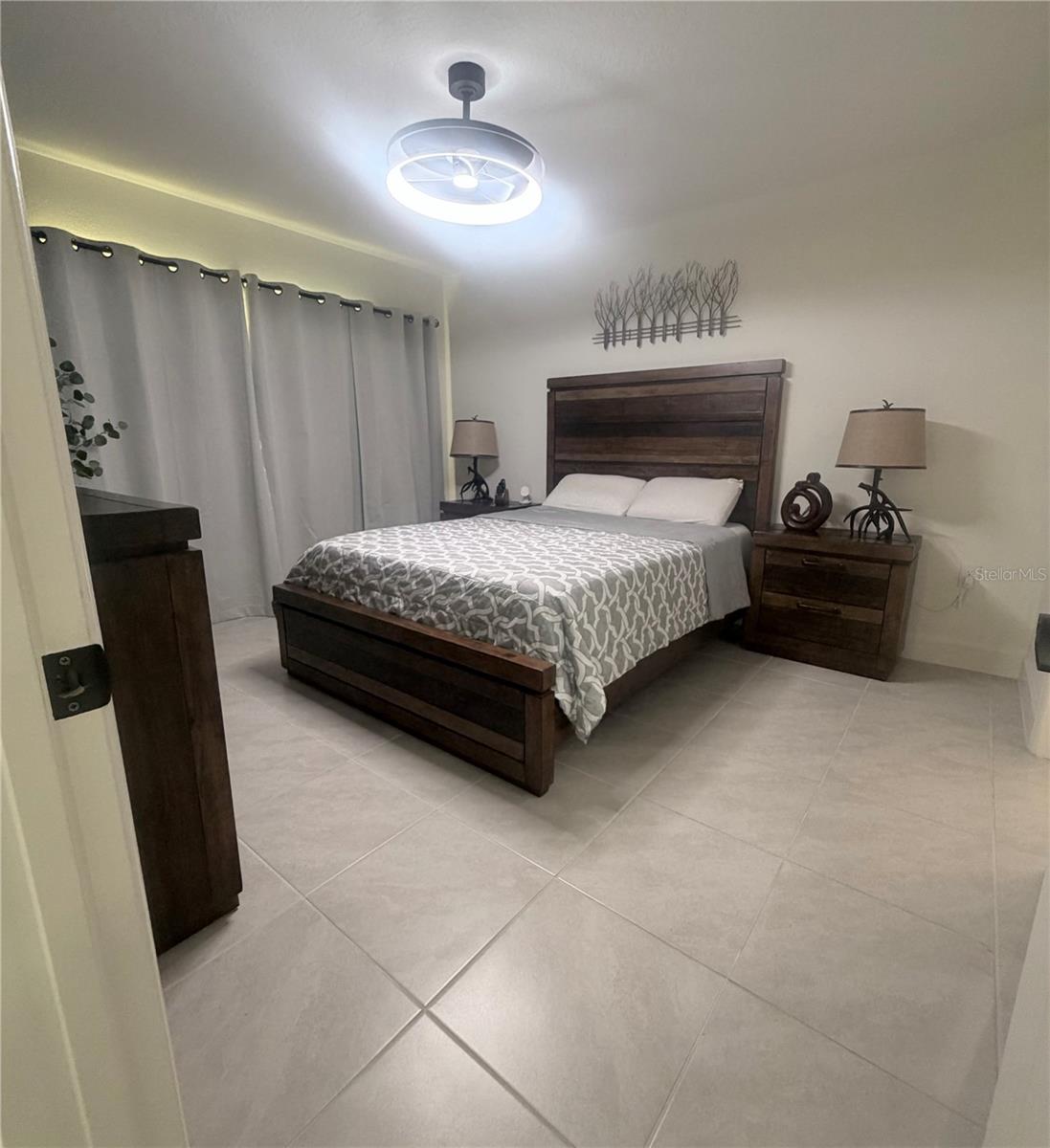 Image 18 of 41 For 4898 Caribou Ridge Avenue