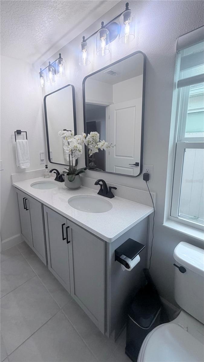 Image 22 of 41 For 4898 Caribou Ridge Avenue