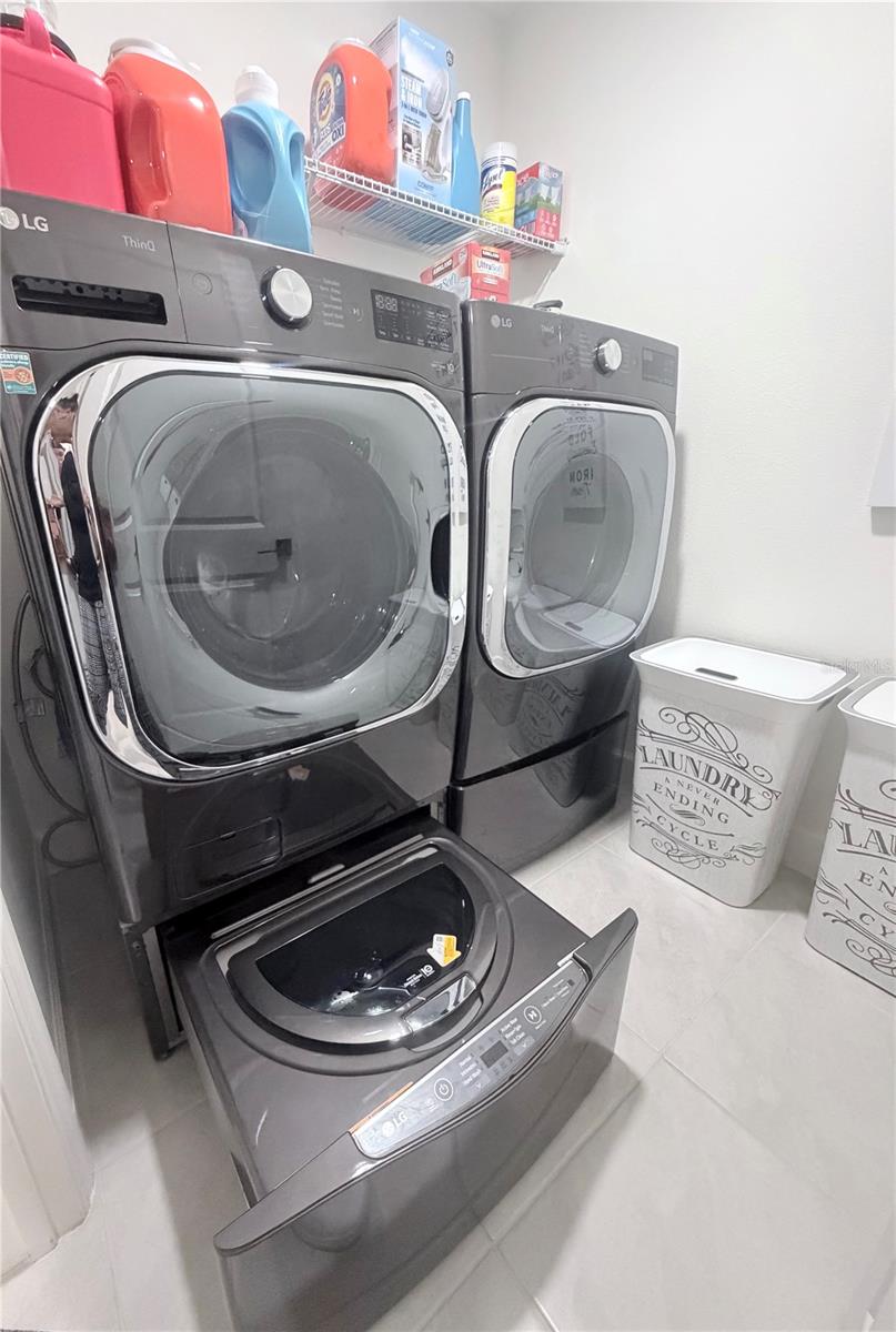 Image 28 of 41 For 4898 Caribou Ridge Avenue