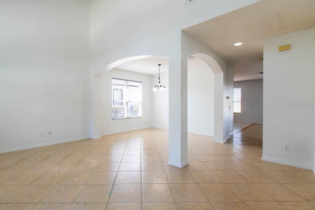 Image 17 of 54 For 33803 Terragona Drive