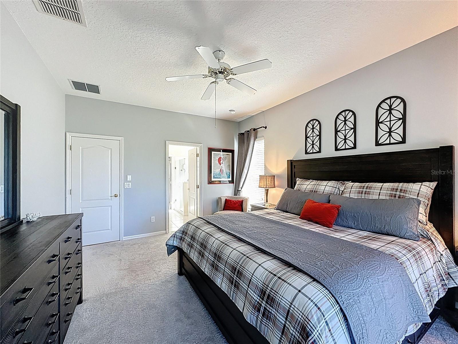 Image 11 of 87 For 3842 Avon Court