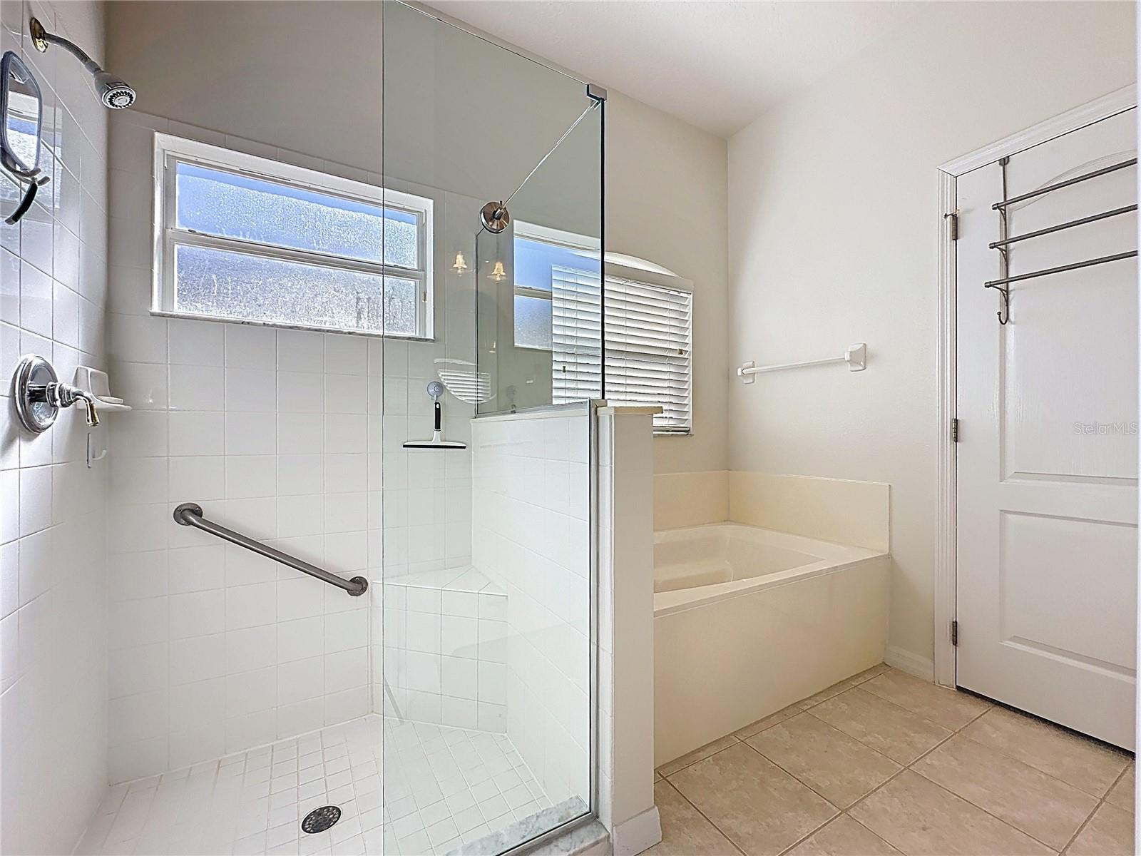 Image 13 of 87 For 3842 Avon Court