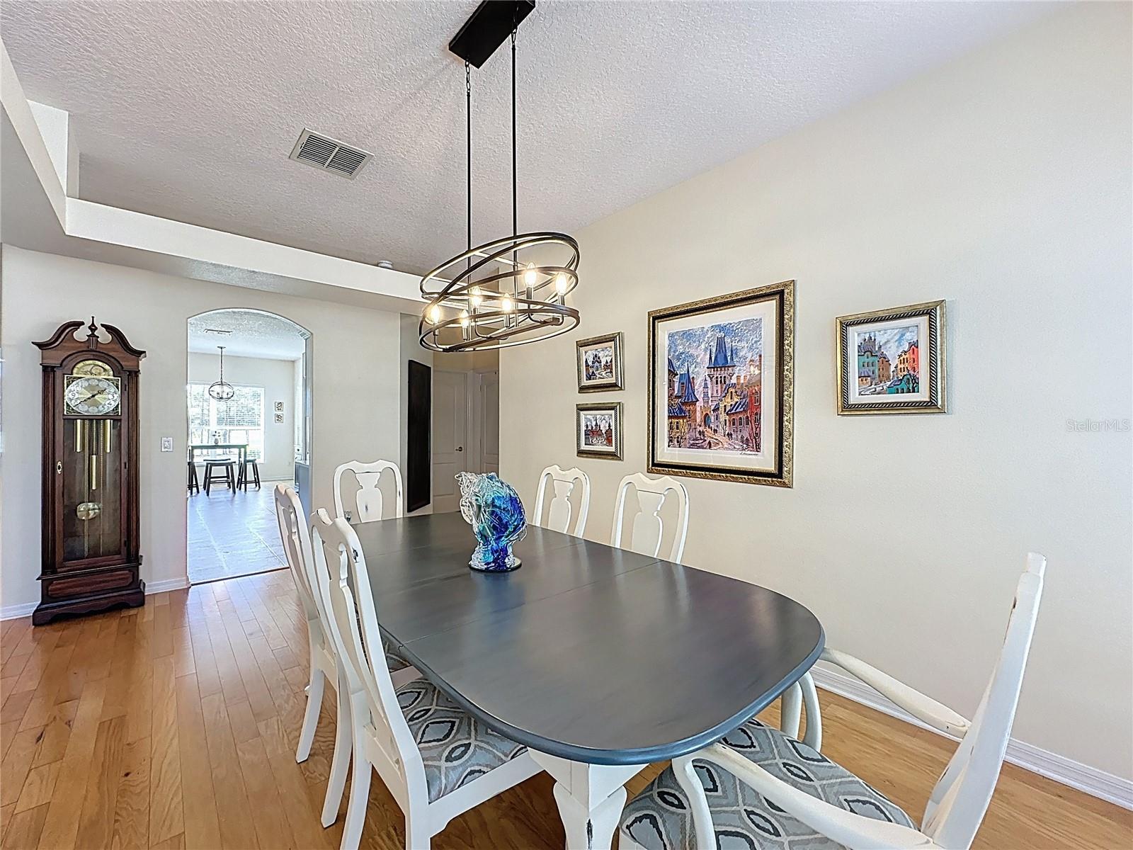 Image 25 of 87 For 3842 Avon Court