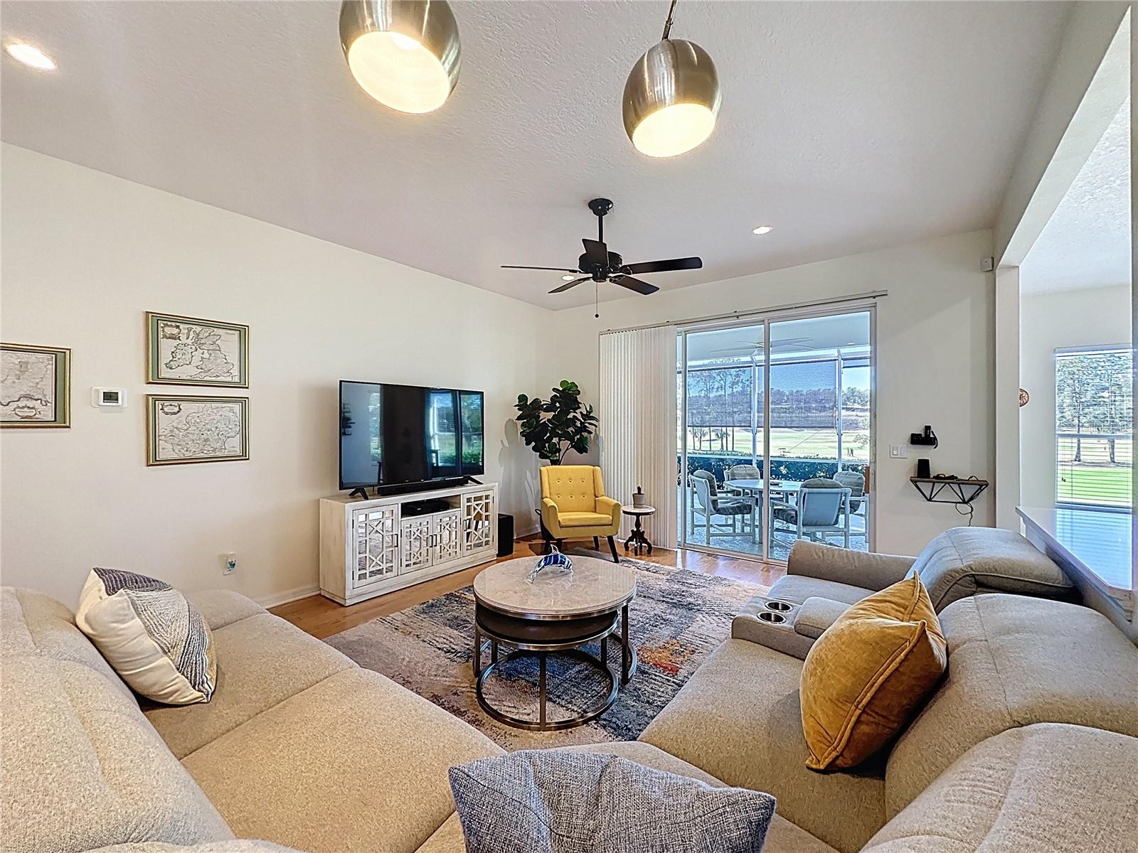 Image 6 of 87 For 3842 Avon Court