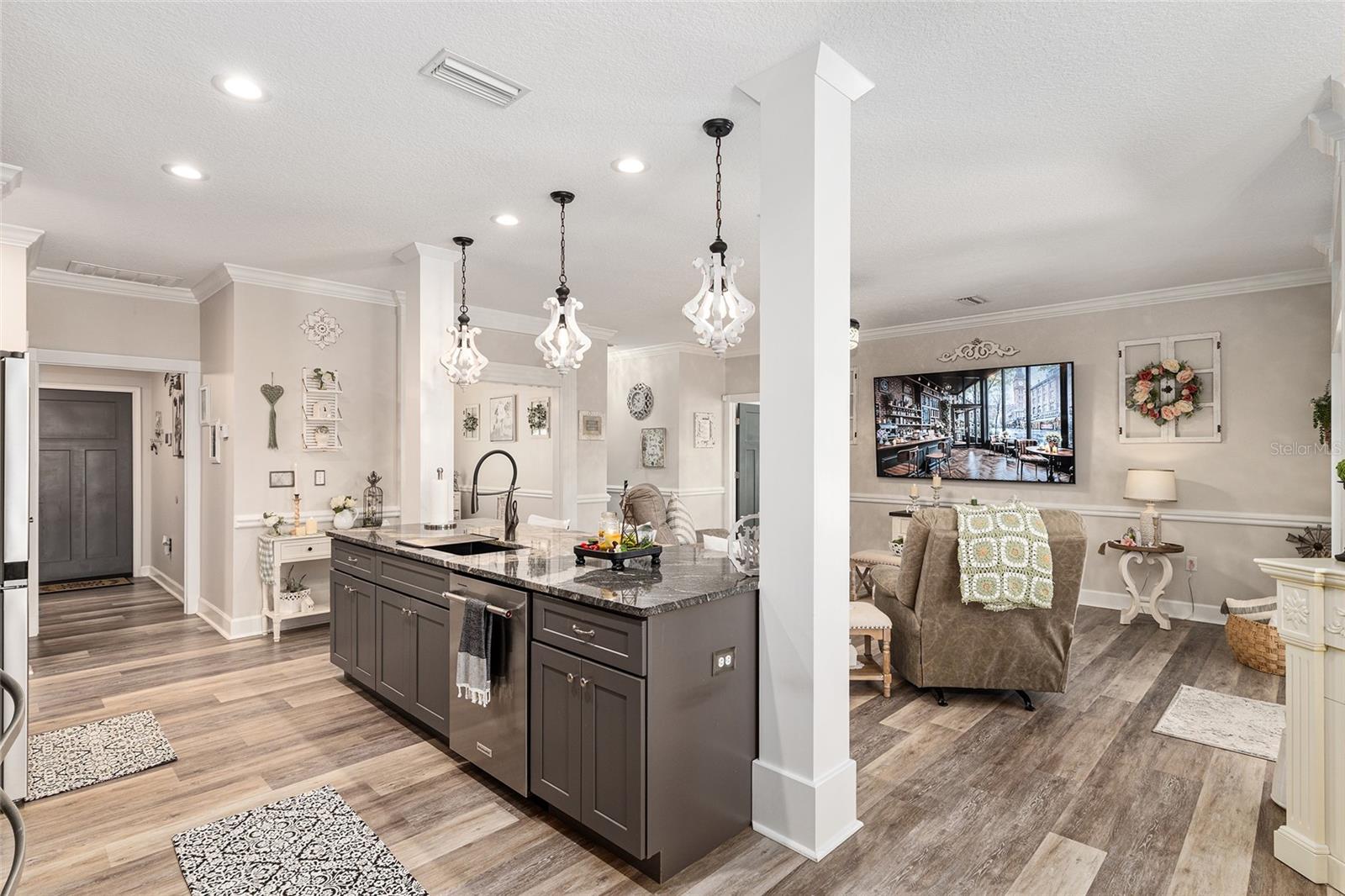 Image 16 of 100 For 292 Old Cypress Way