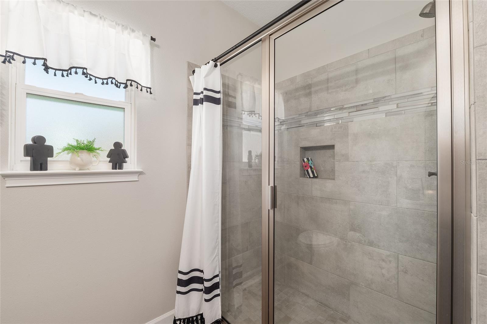 Image 55 of 100 For 292 Old Cypress Way