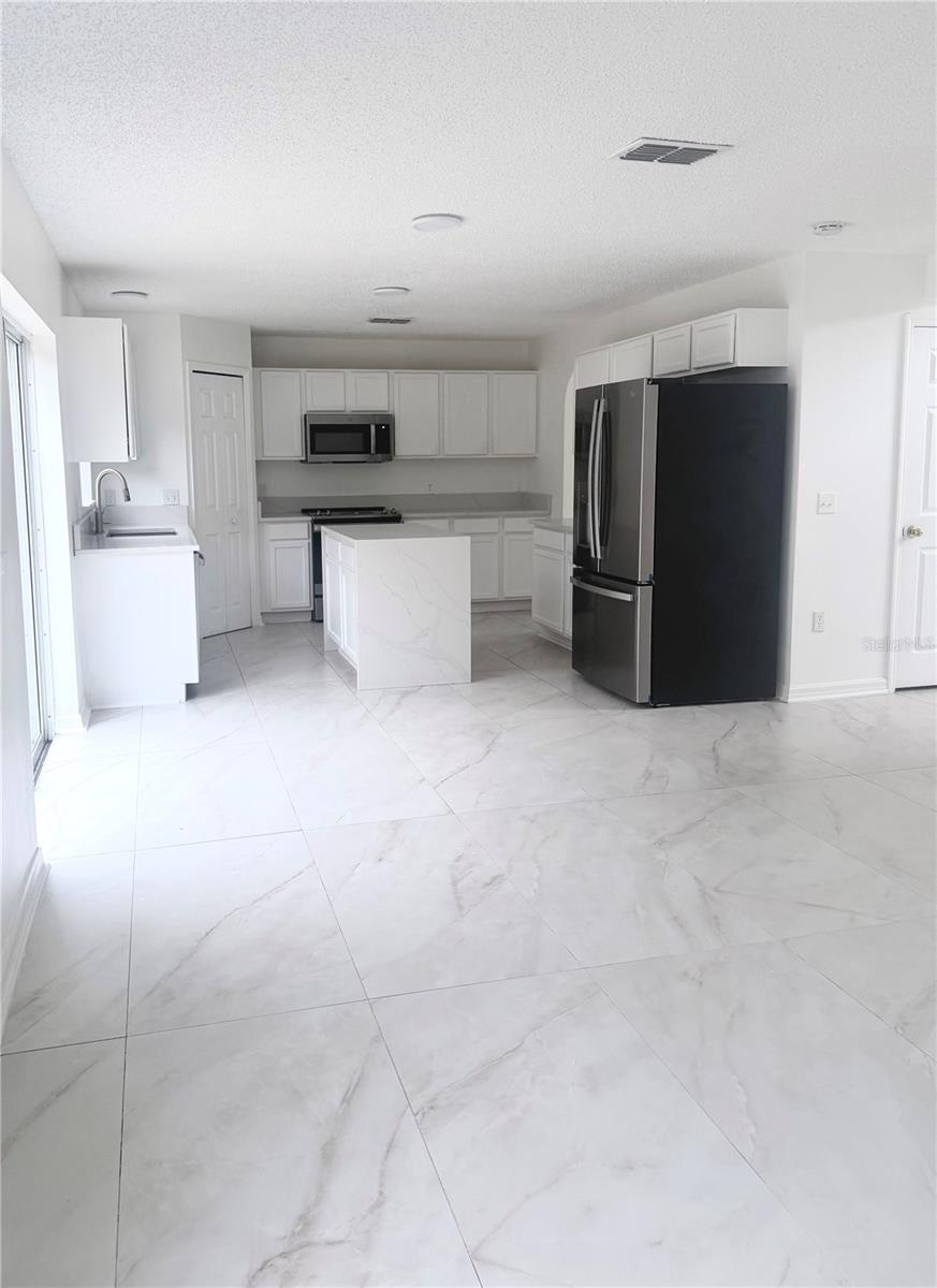 Image 10 of 45 For 1637 Myrtle Lake Avenue