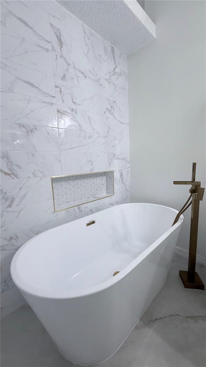 Image 34 of 45 For 1637 Myrtle Lake Avenue